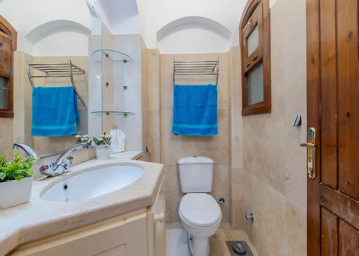Cozy Ground Floor In Upper Nubia 公寓 洪加達